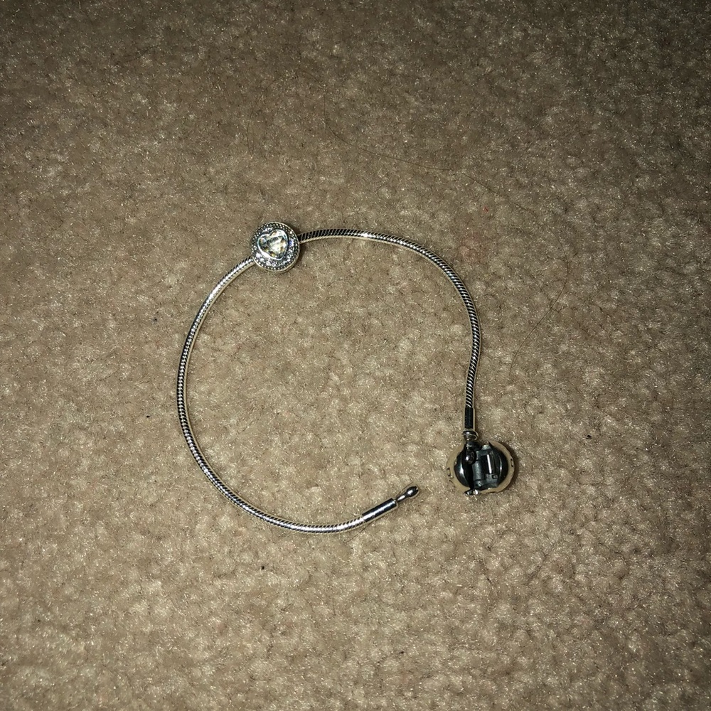 Pandora bracelet - Picture 4 of 5